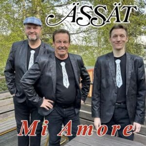 Ässät - Mi Amore sinkkubiisin kansikuva 2026